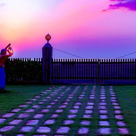 Calypso Sunset 호텔 Iranawila 외부 사진